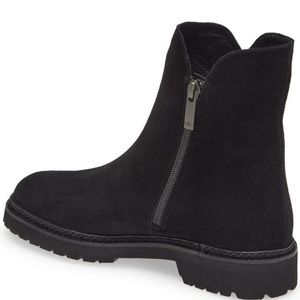 Aquatalia Waterproof Madelyn boots in a size 6